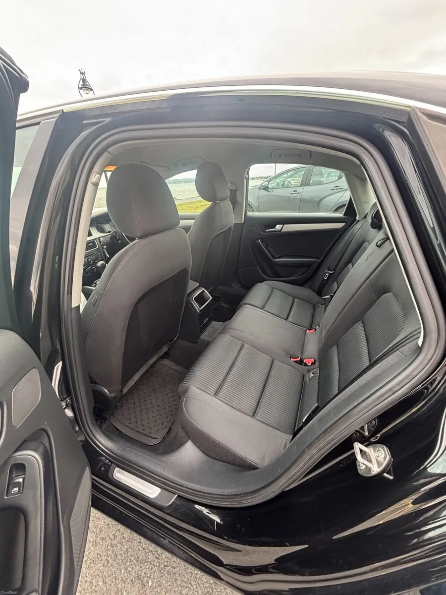 Audi A4 2009 Automatic - Image 3