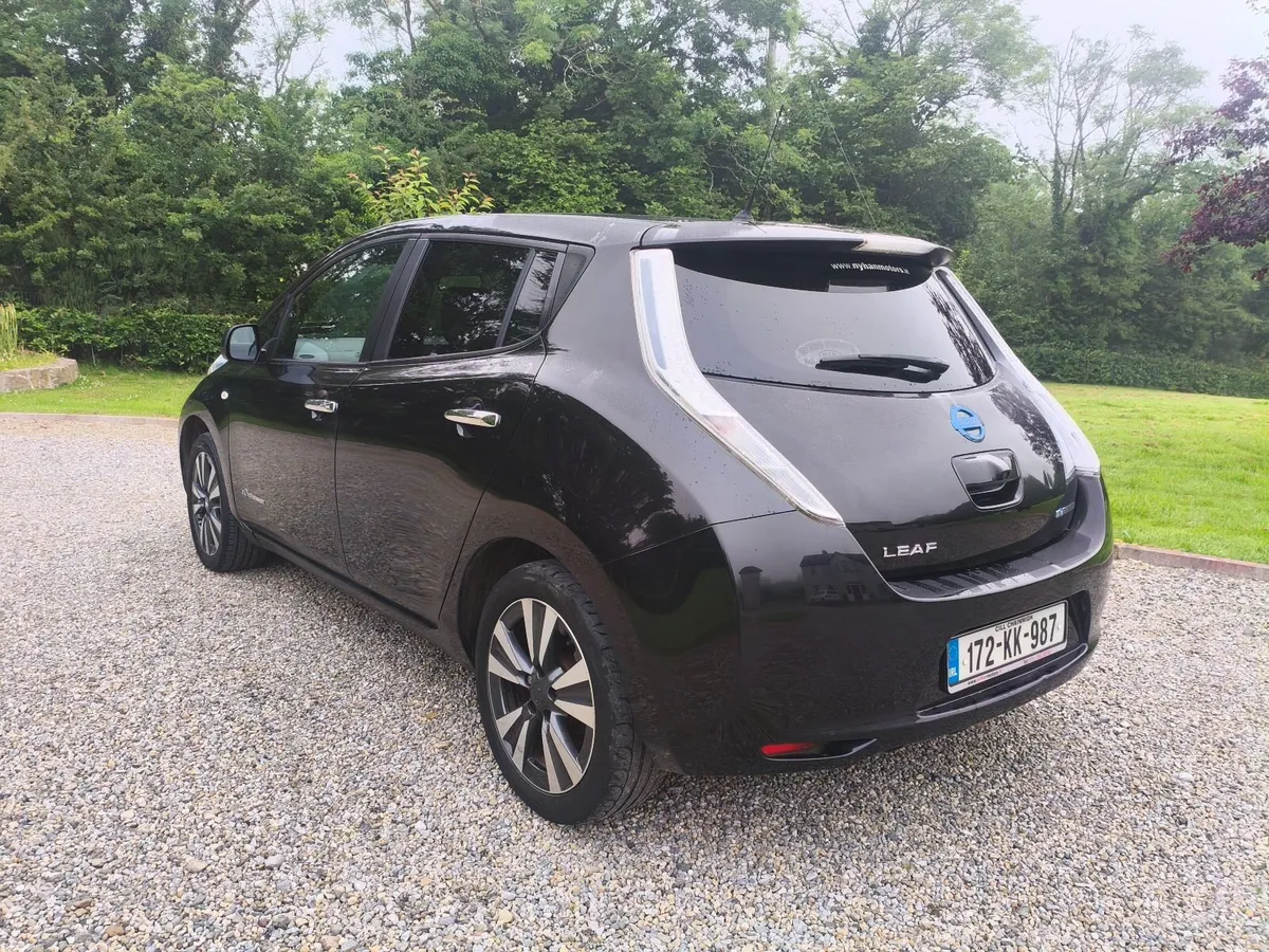 2017 Nissan Leaf - Image 3