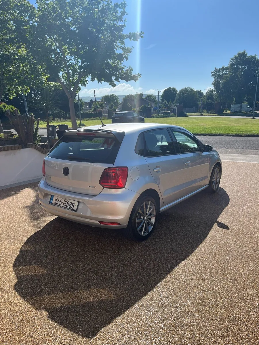 Car - Image 3