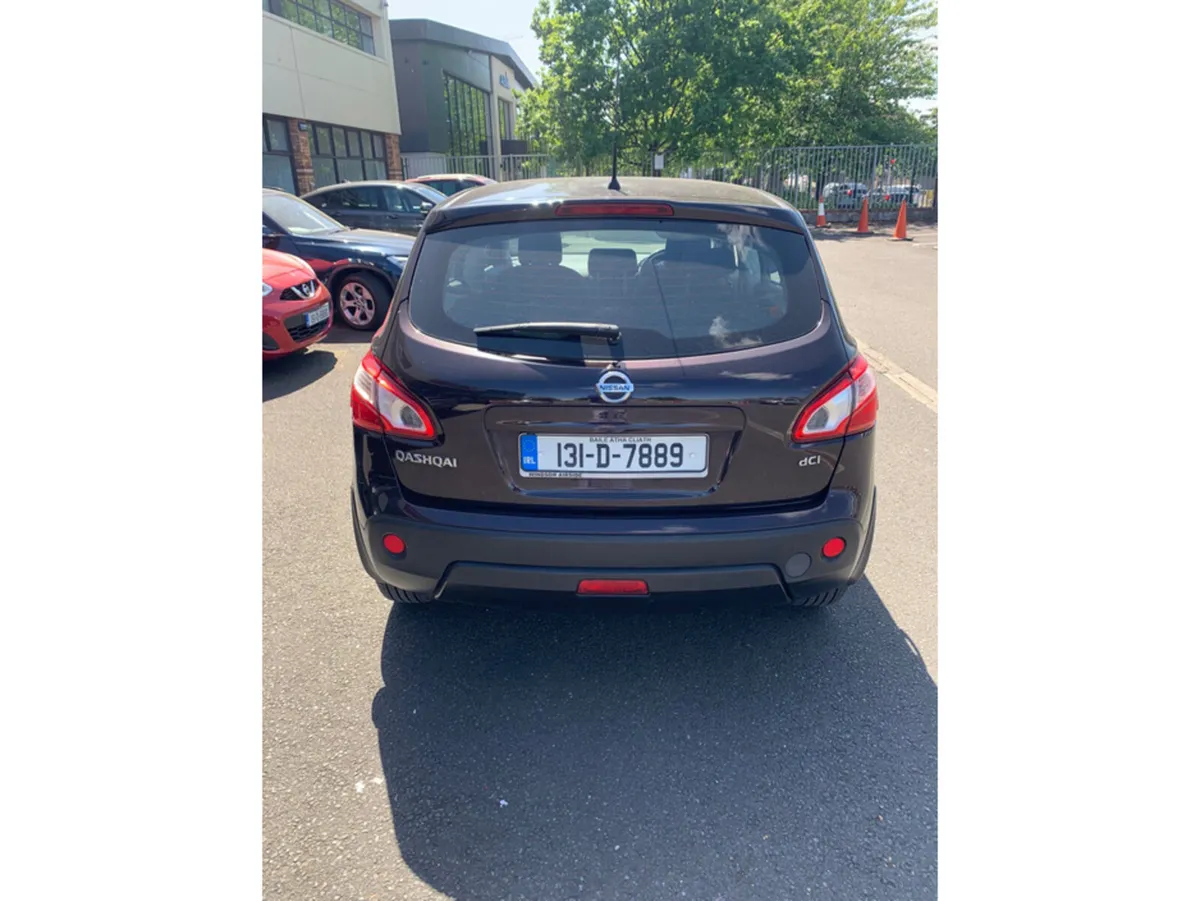 Nissan Qashqai 1.6 SV 4X4 ONLY 93000KLMS///1 OWNER - Image 3