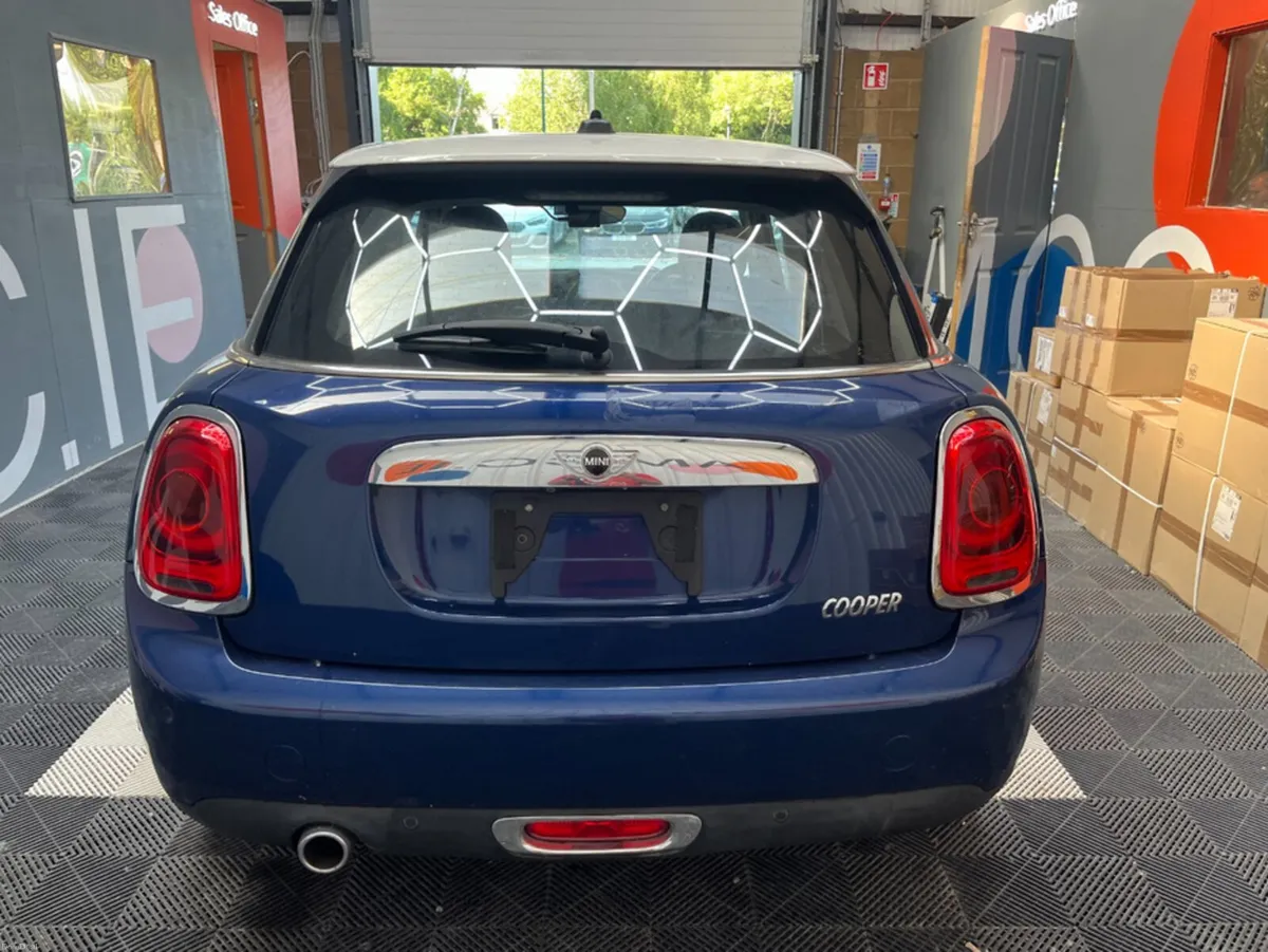 Mini Cooper 2016 MINI COOPER 1.5 AUTOMATIC / CRUIS - Image 3