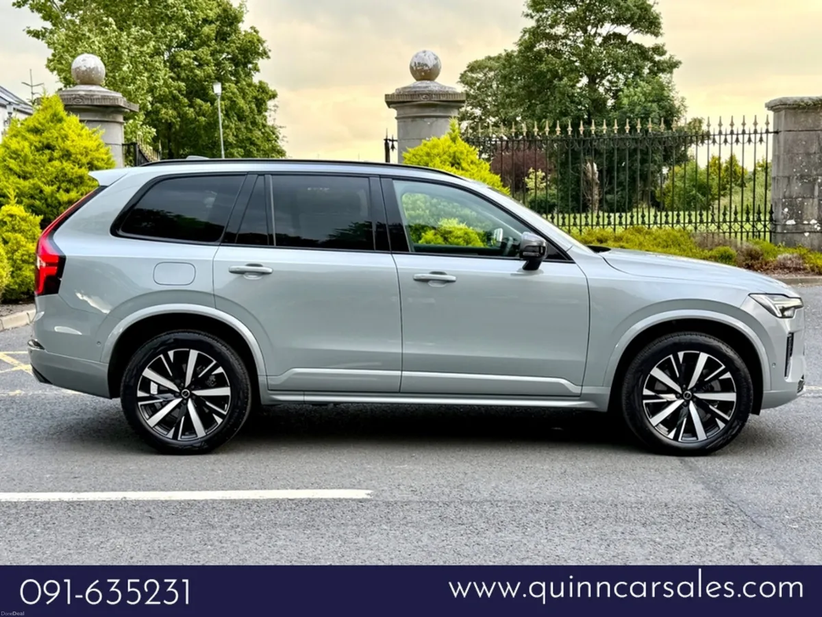 Volvo XC90 T8 PLUS  PHEV AWD AUTO - Image 2