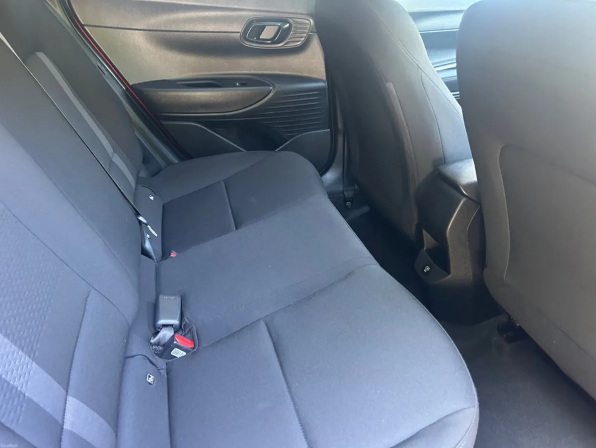 Hyundai i20 DELUXE PLUS 2TONE - Image 6