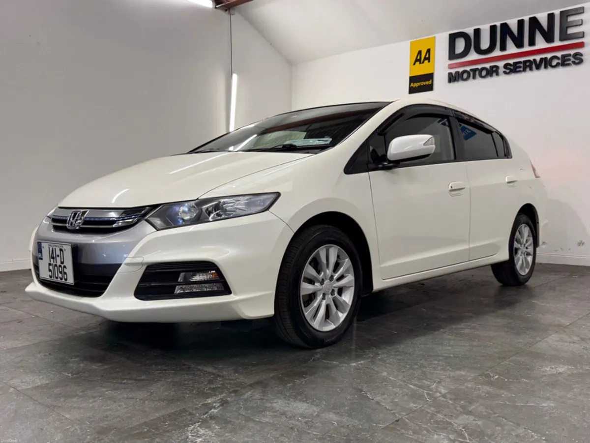 Honda Insight **REVERSING CAMERA **TOUCH SCREEN RA - Image 2