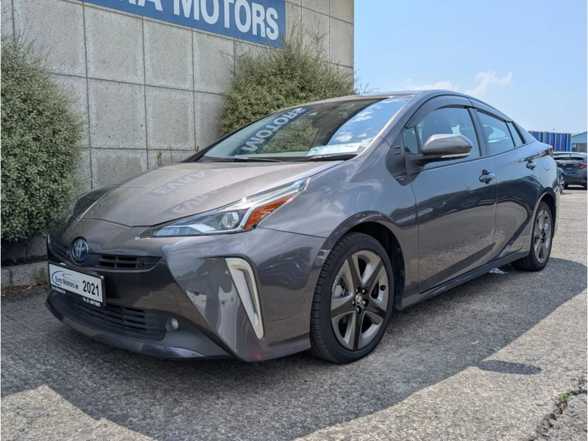 Toyota Prius TOURING SELECTION AUTOMATIC HYBRID 1. - Image 5