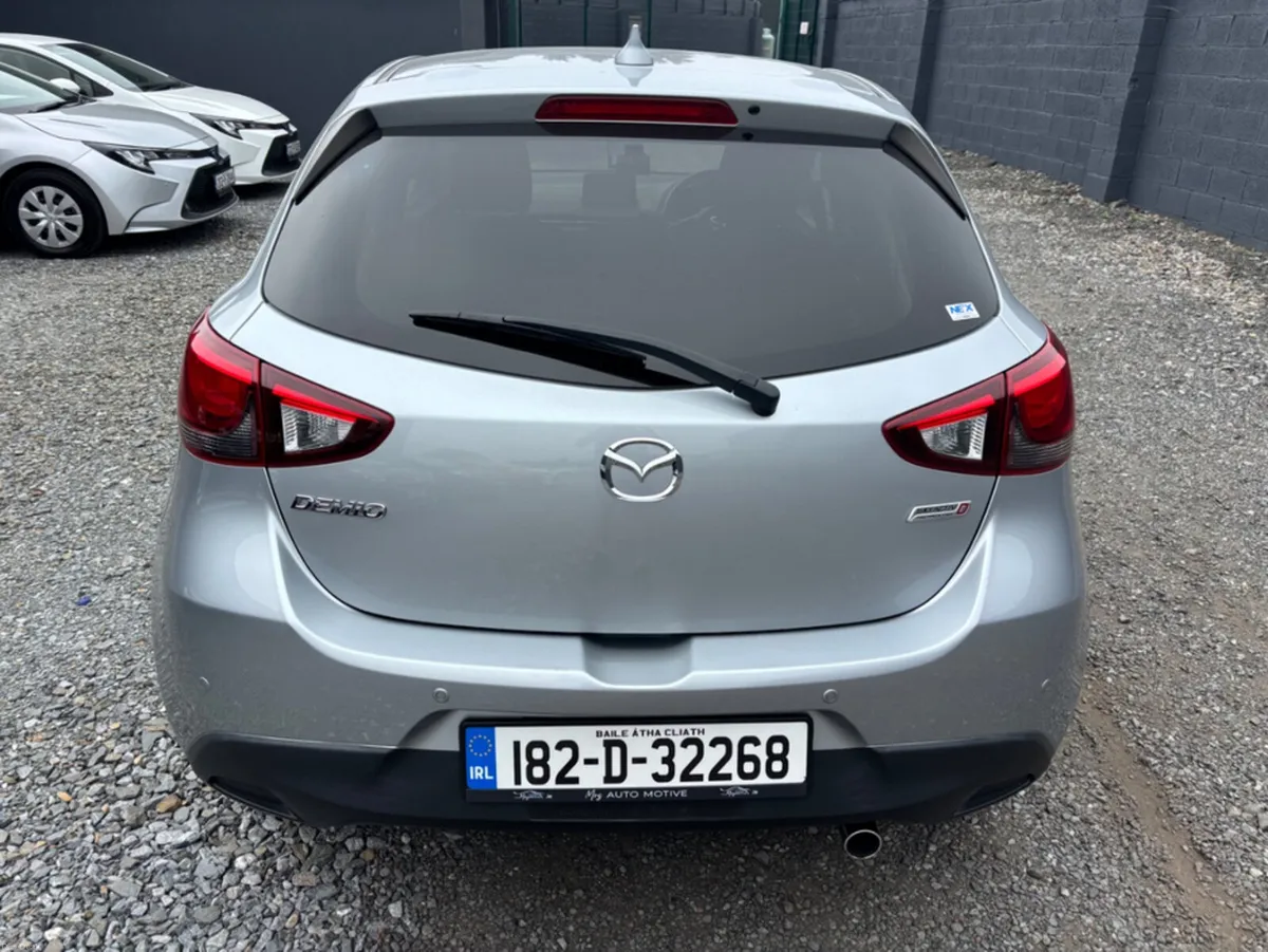 Mazda Demio 1.5 DIESEL 5DR AUTO - Image 3