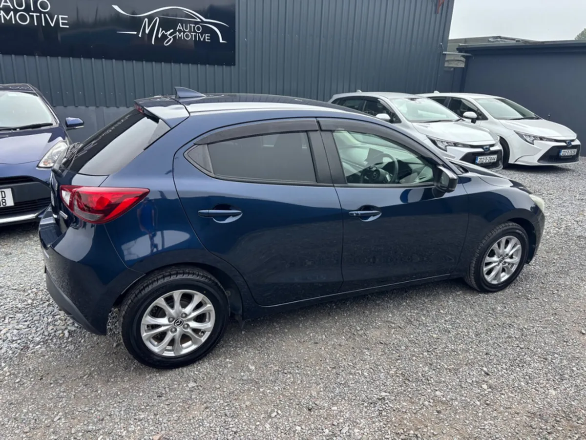 Mazda Demio 1.5 DIESEL 5DR AUTO - Image 2