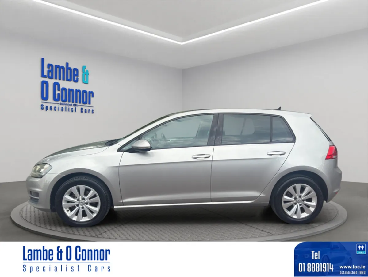 Volkswagen Golf 1.2 AUTOMATIC *** REVERSE CAMERA * - Image 1