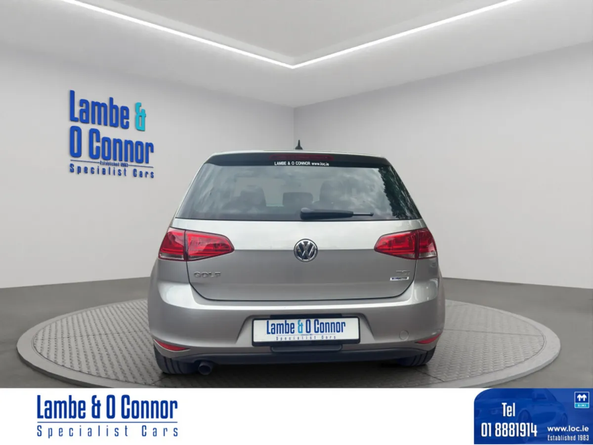 Volkswagen Golf 1.2 AUTOMATIC *** REVERSE CAMERA * - Image 3
