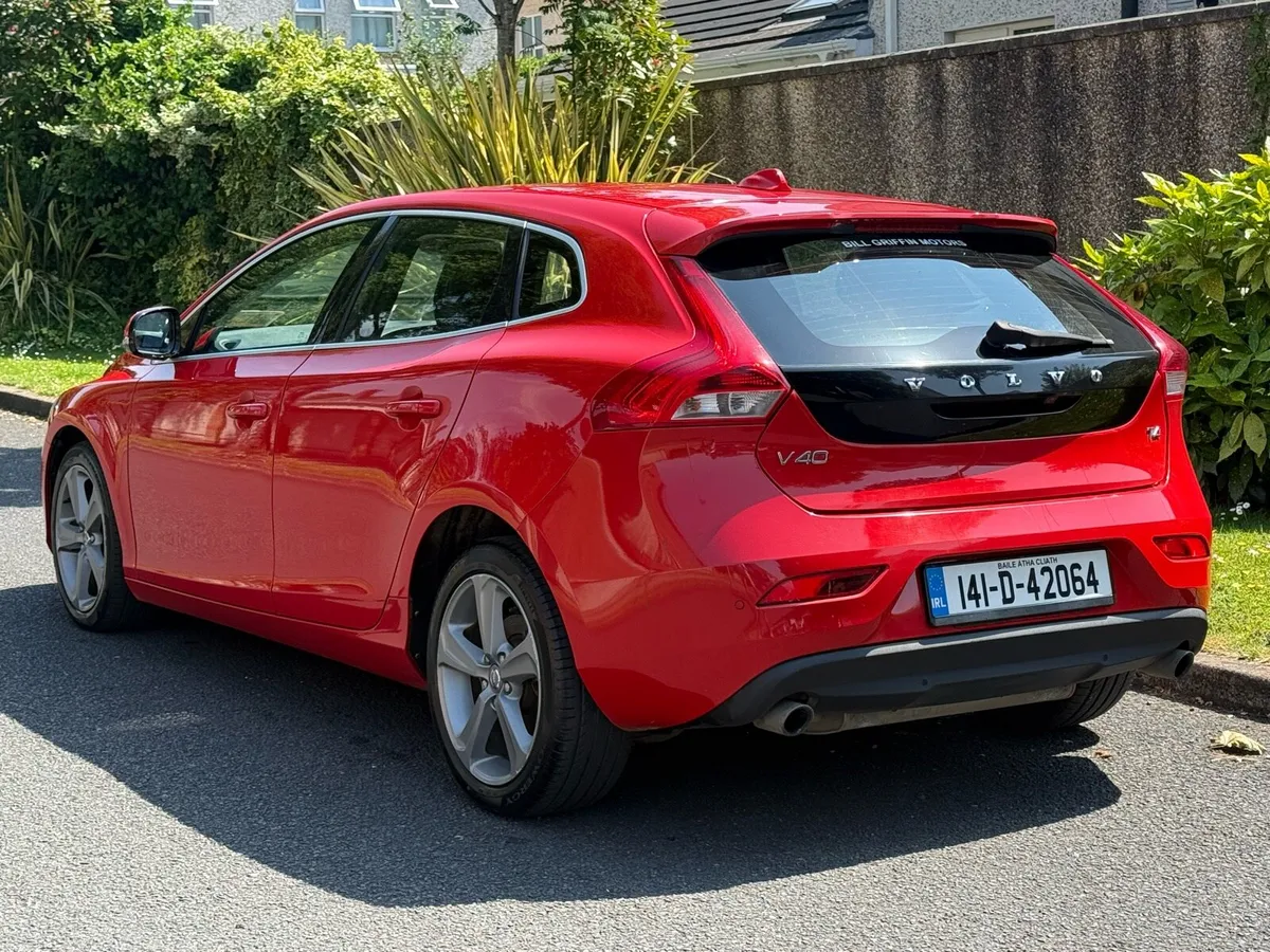 141 Volvo V40 R-Design Auto NEW NCT - Image 3