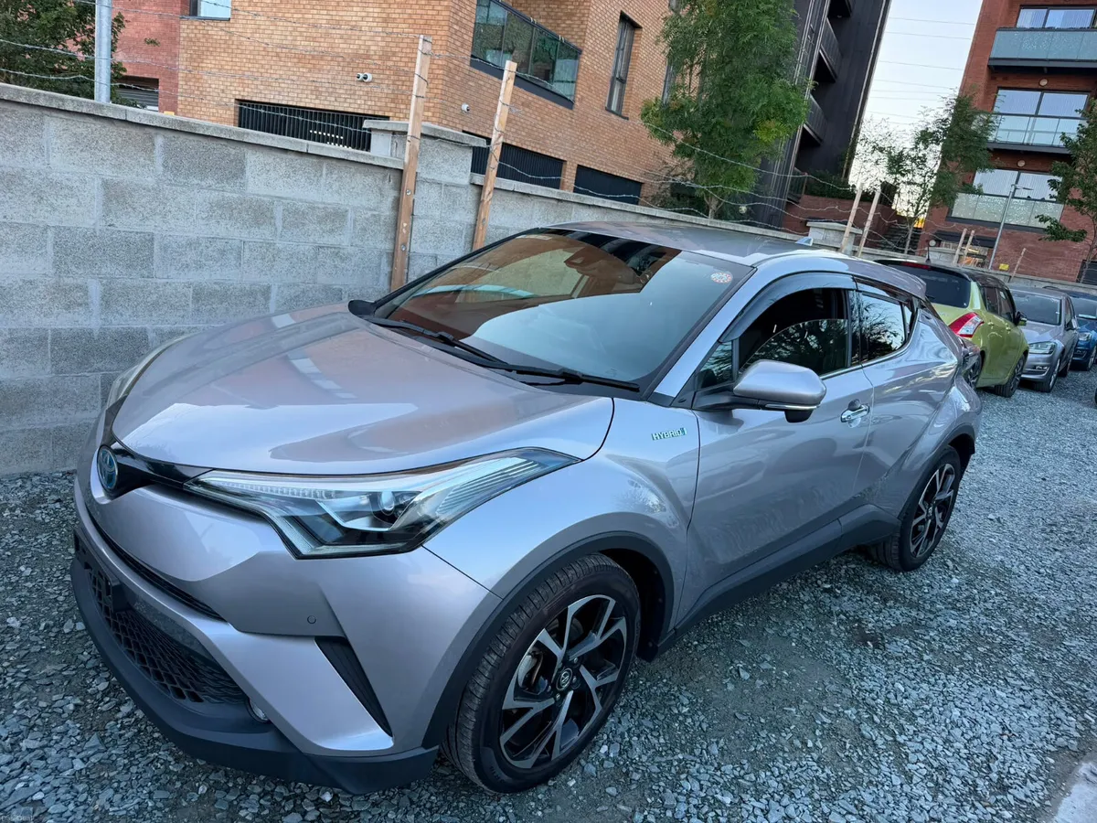 2018 Toyota C-HR DAA-ZYX10 HYBRID LUNA AUTO - Image 2