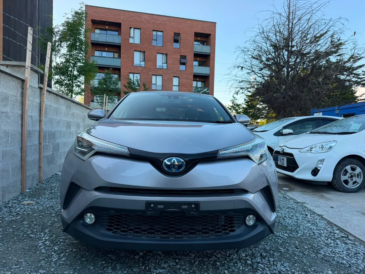 2018 Toyota C-HR DAA-ZYX10 HYBRID LUNA AUTO - Image 1