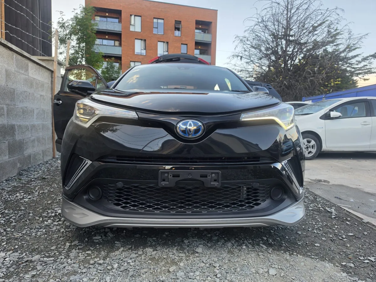 2019 Toyota C-HR DAA-ZYX10 HYBRID AUTO - Image 1