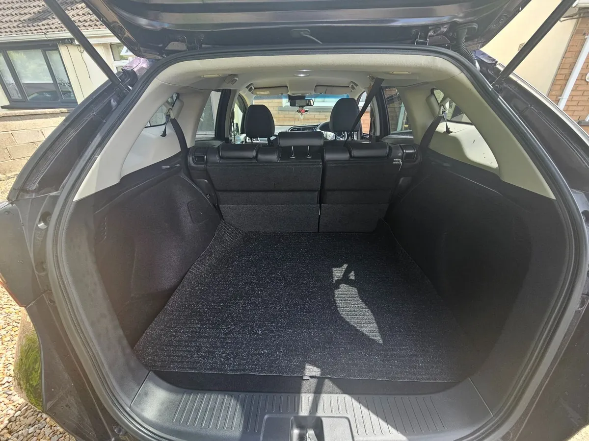 13.900€  2020 Hybrid Z top spec - Image 6