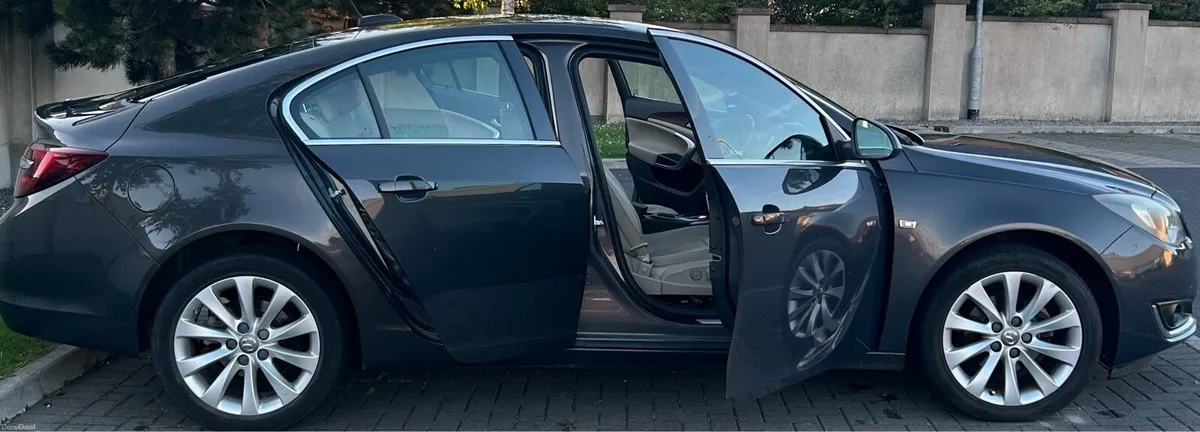 2016 Vauxhall Insignia 1.6 CDTi Auto | Low Mileage - Image 4