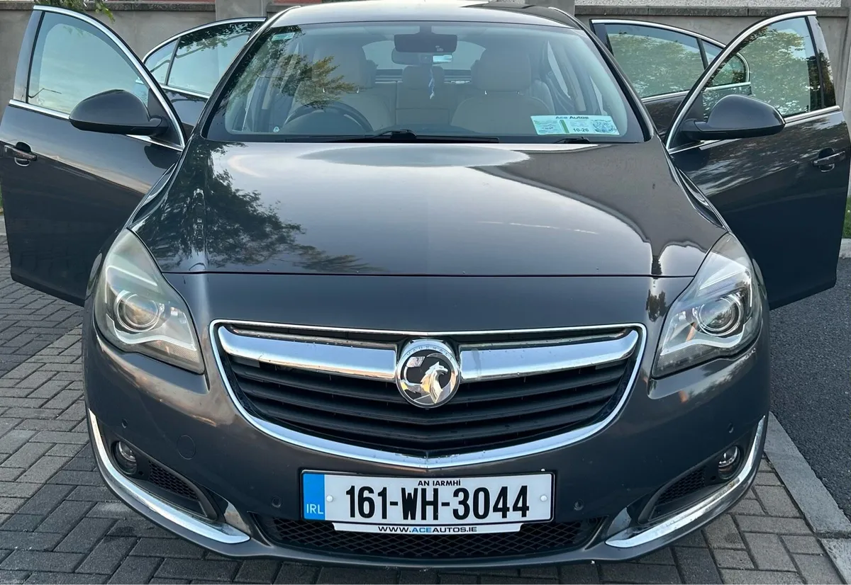 2016 Vauxhall Insignia 1.6 CDTi Auto | Low Mileage - Image 2