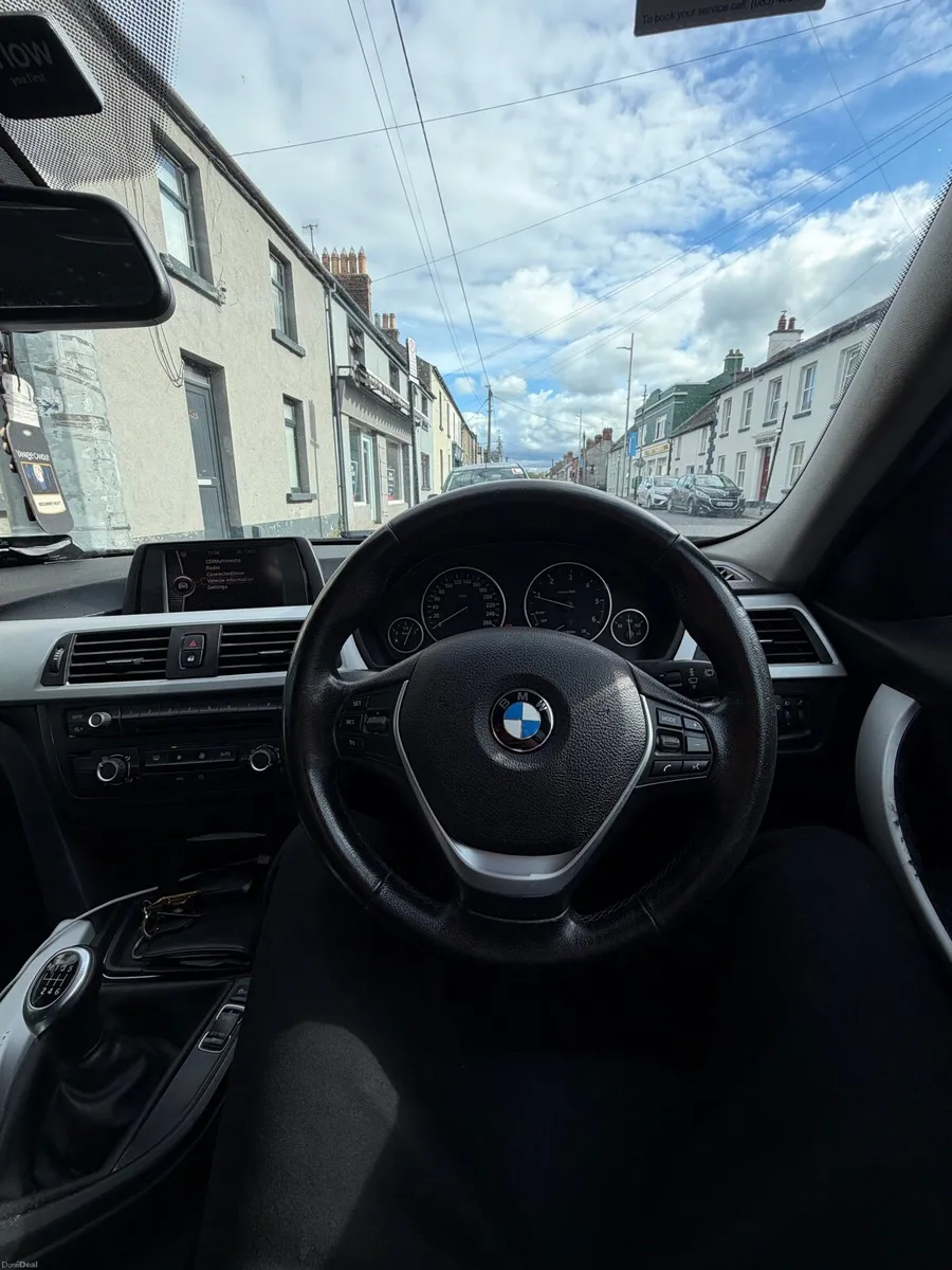 BMW f30 316D - Image 2