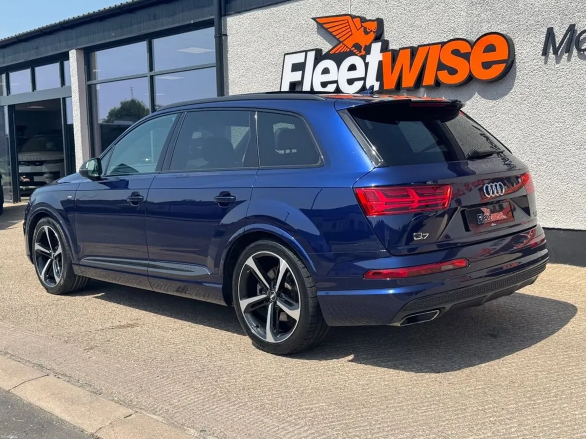 3.0 TDI V6 50 Black Edition SUV 5dr Diesel Tiptron - Image 6