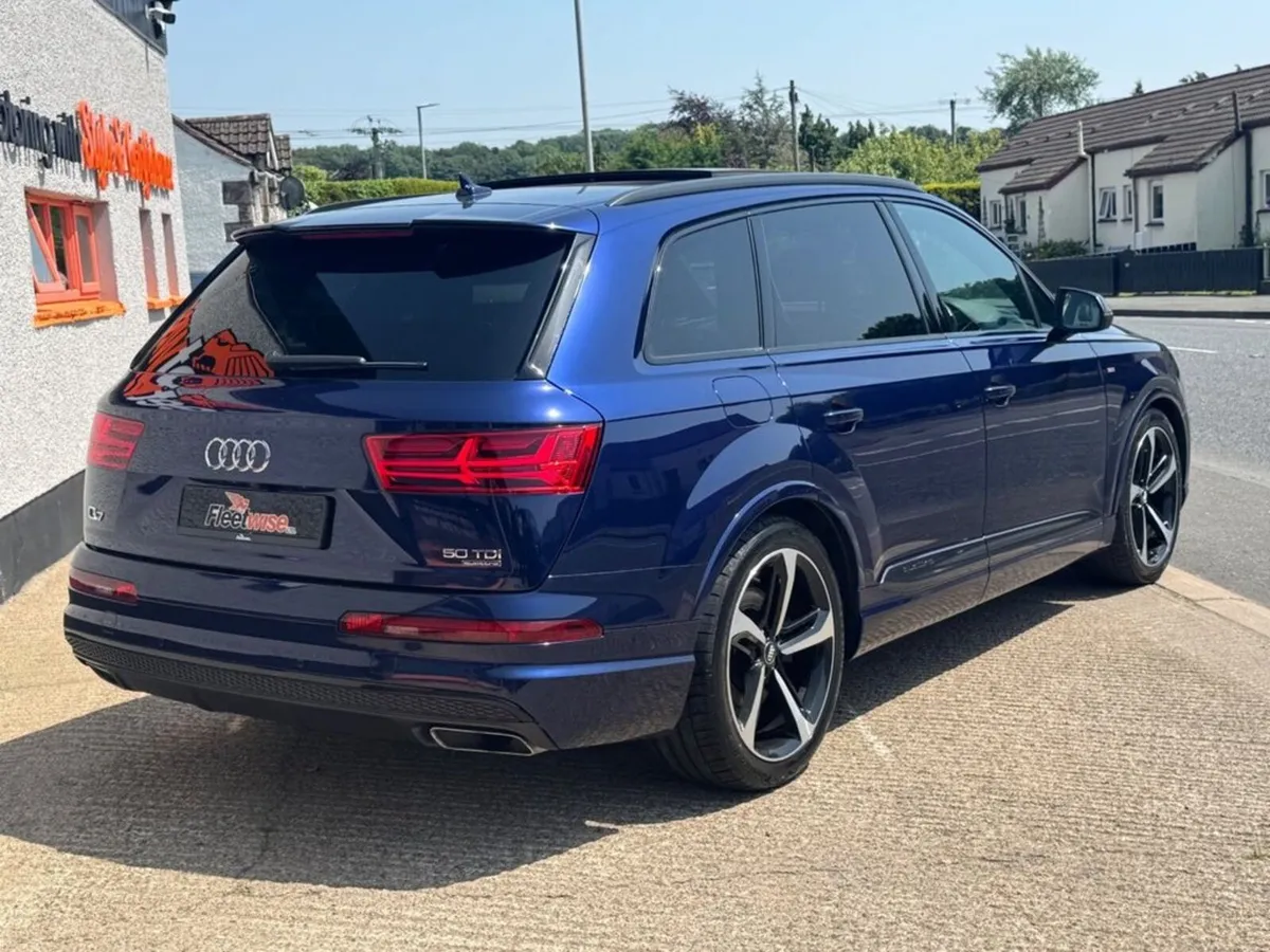 3.0 TDI V6 50 Black Edition SUV 5dr Diesel Tiptron - Image 4