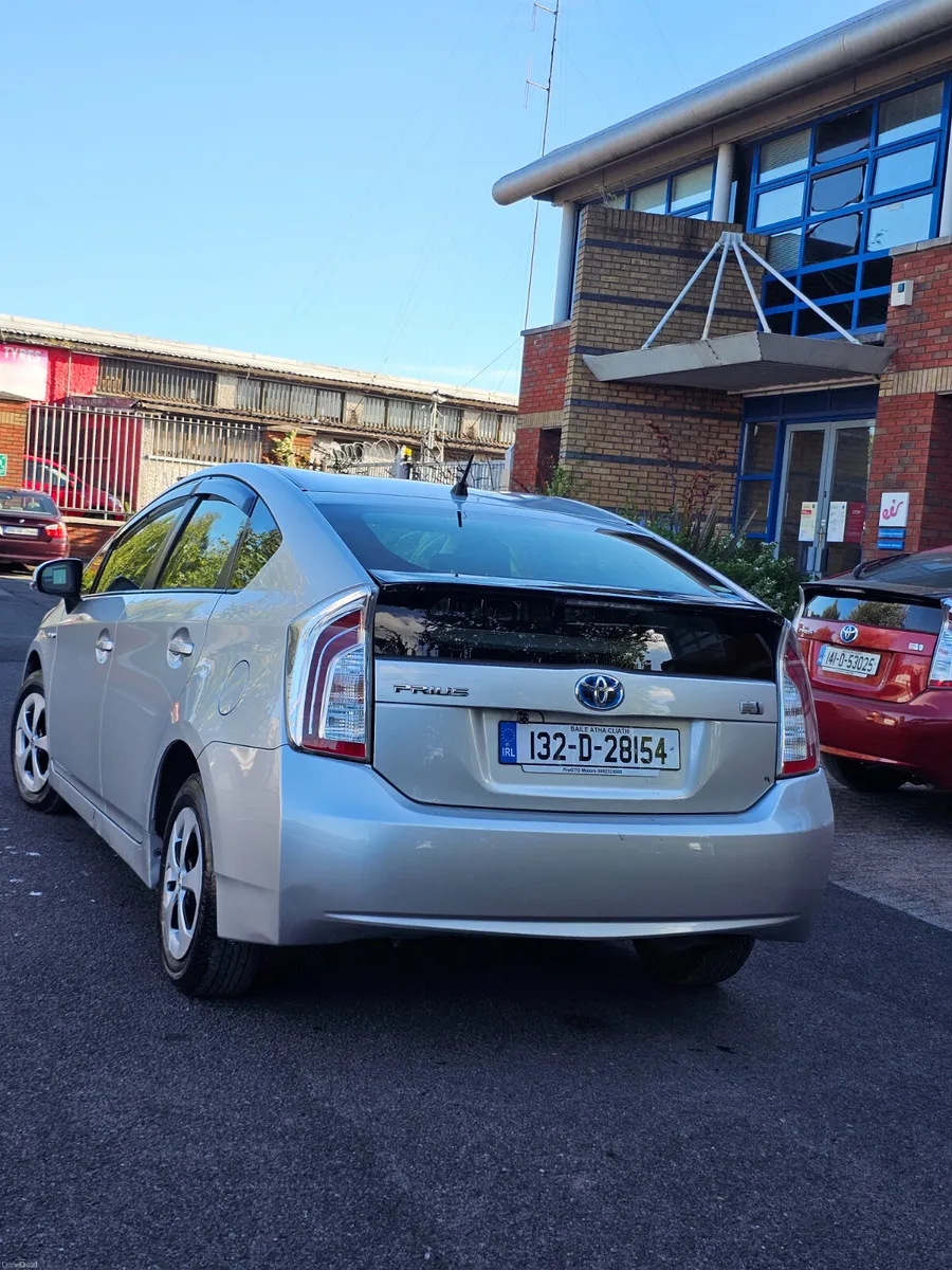 Toyota Prius 2013 Automatic - Image 6
