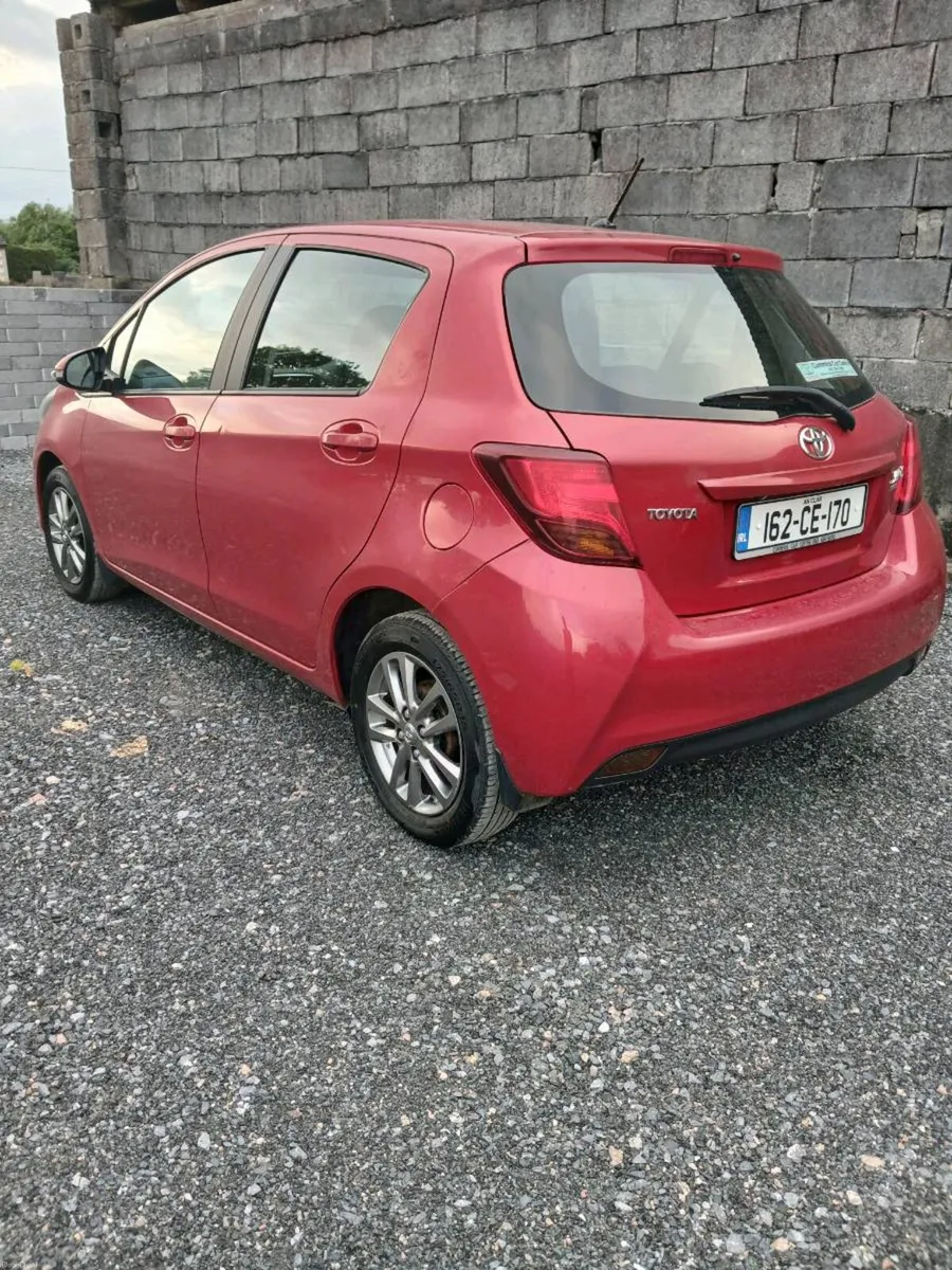 Toyota yaris luna - Image 4