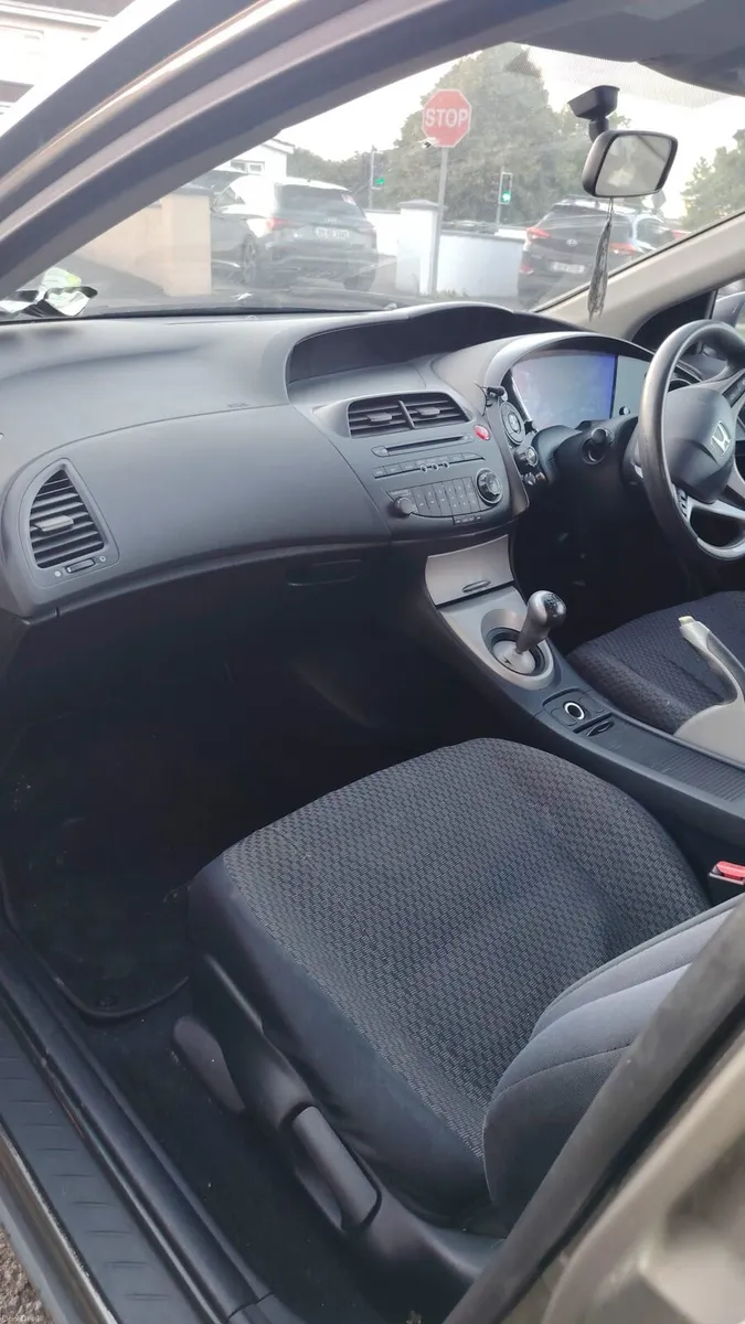 08 Honda Civic - Image 2
