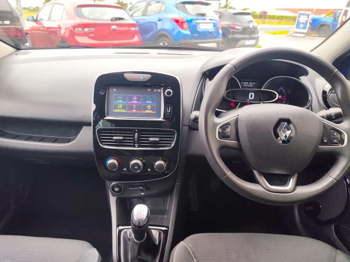 Renault Clio 182 Iconic 0.9 Petrol Mint Nct 6/28 ! - Image 3