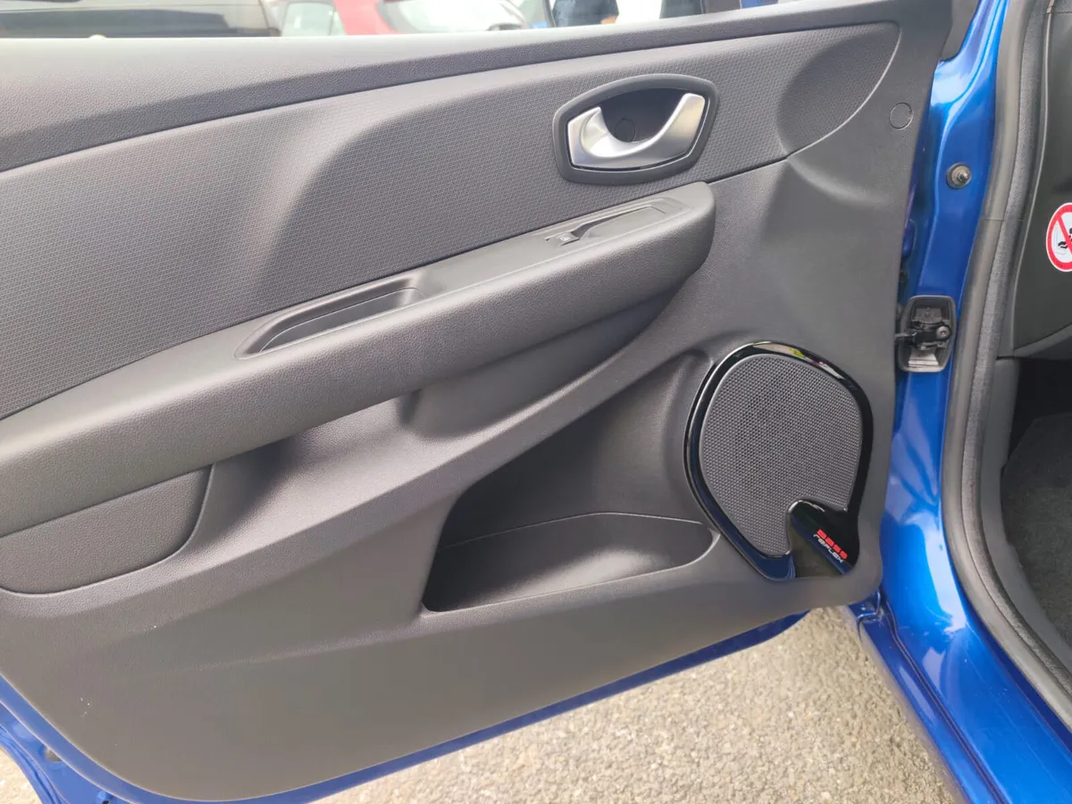 Renault Clio 182 Iconic 0.9 Petrol Mint Nct 6/28 ! - Image 6
