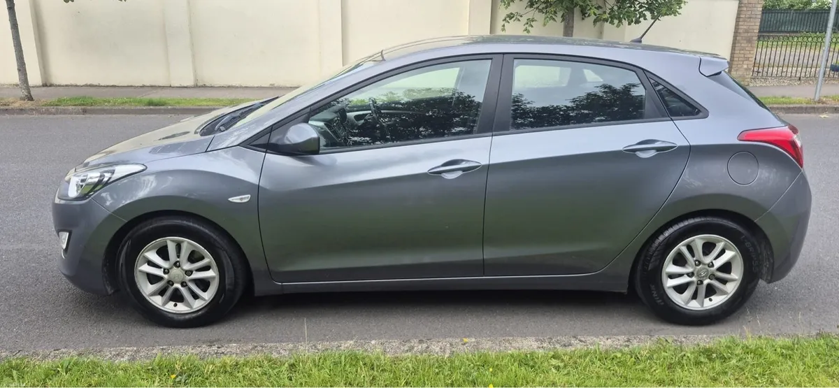 13 Hyundai I30 NCTd LOW MILEAGE - Image 4