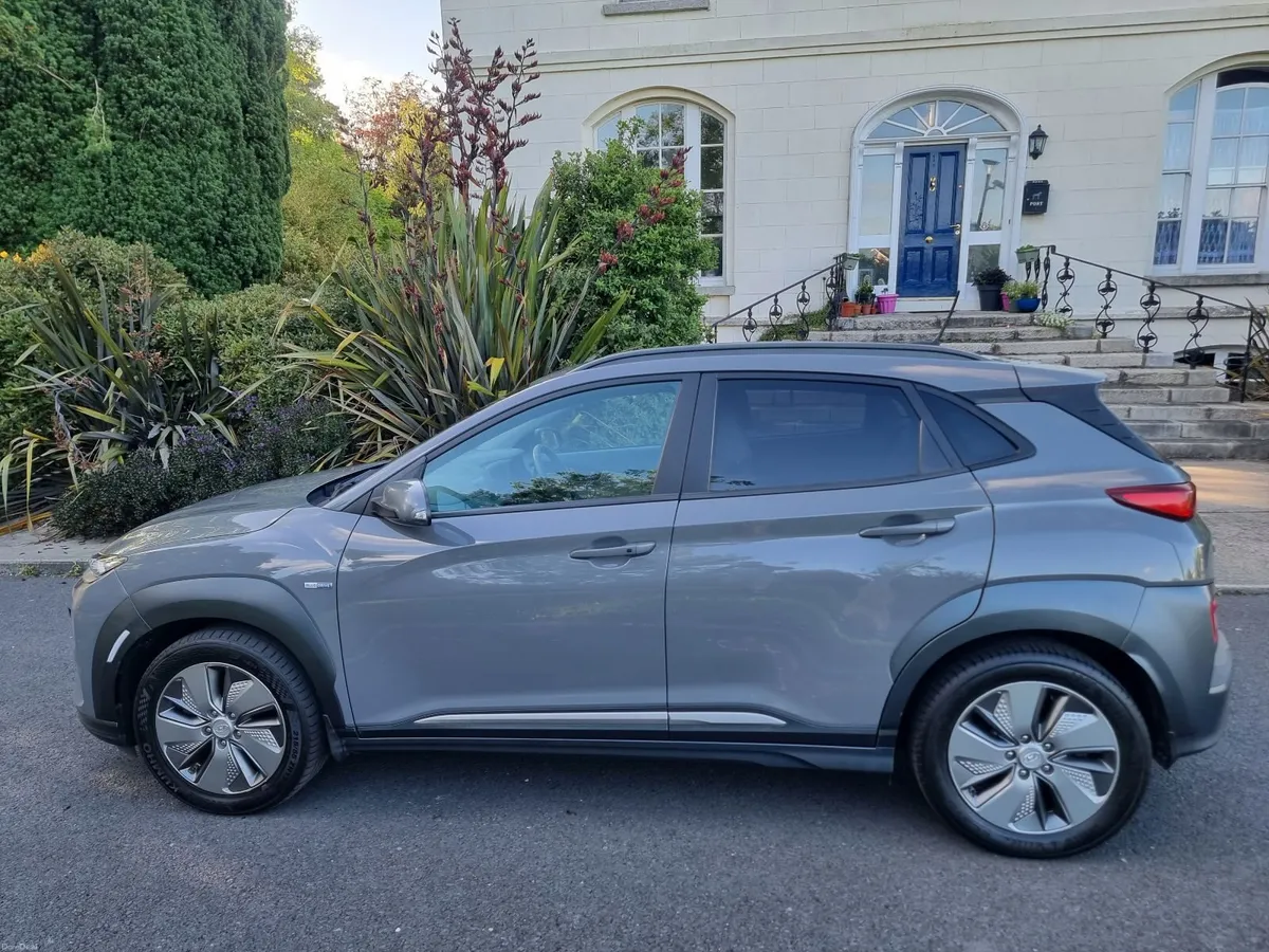 Hyundai Kona Electric 64kWh | 400km+ Range | FSH - Image 2