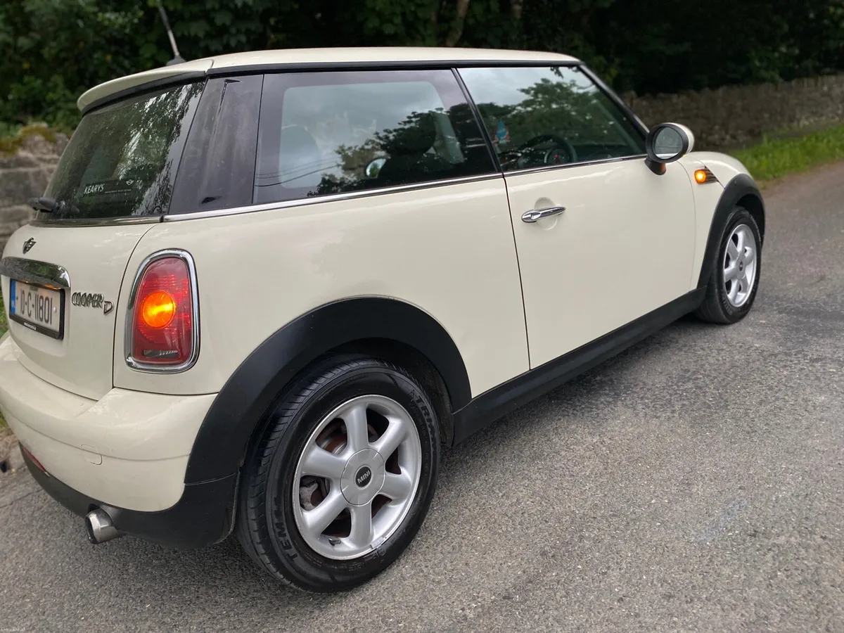 MINI COOPER 1.6 D NCT AND TAX LOW LOW KMS FSH😍 - Image 2