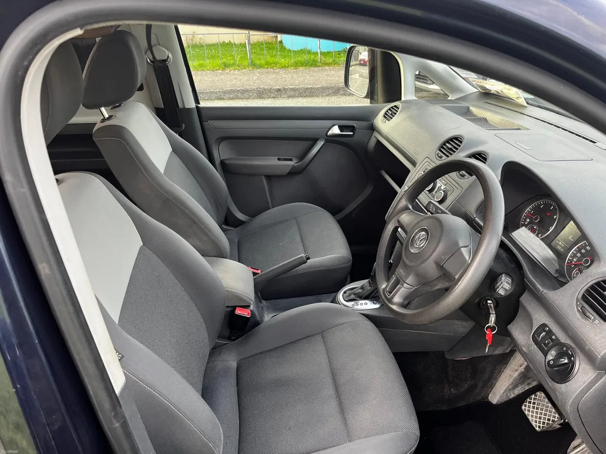 Volkswagen caddy camper/7seater - Image 3