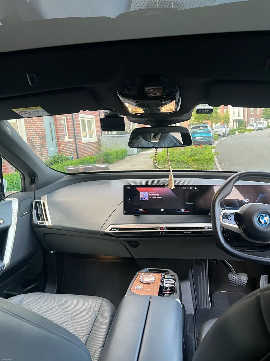 BMW iX xDrive40 Sport 2022 - Image 4