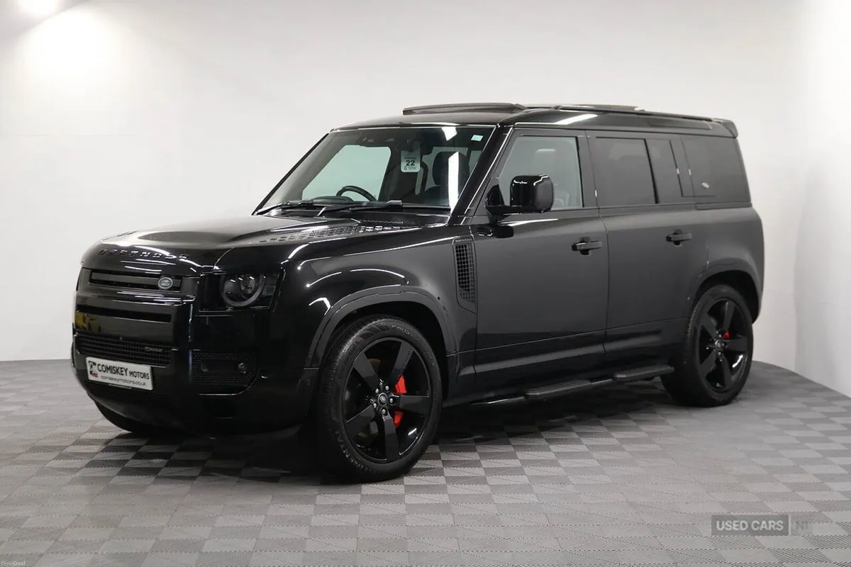 Land Rover Defender 110 D250 MHEV X-Dynamic SE - Image 4