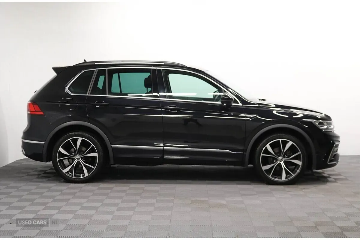 Volkswagen Tiguan TSI R-Line - Image 6