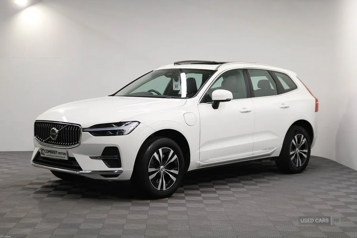 Volvo XC60 h T6 Inscription Expression - Image 3