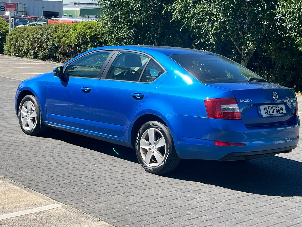 2015 Octavia, ONLY 190k km, NCT 5/27 - Image 3