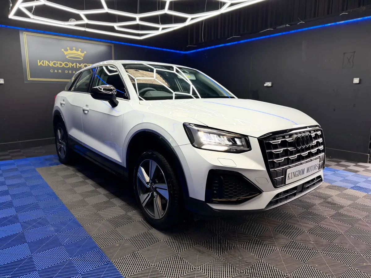 Audi Q2 2024 BLACK EDITION,Auto,1.5 petrol-hybrid - Image 2