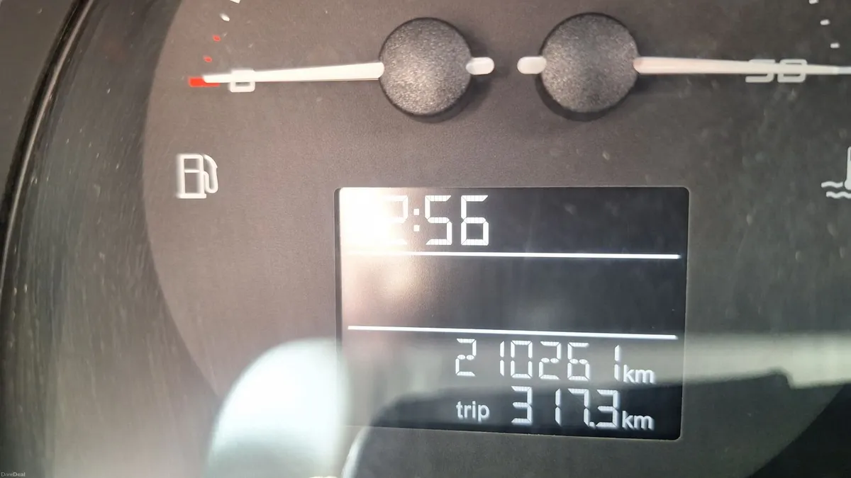 SEAT Leon 2011 - Image 1