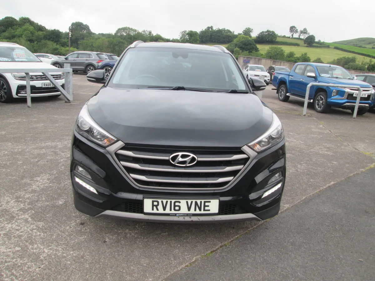 2016  HYUNDAI  TUCSON  1.7  CRDI  SE  NAV  5DR - Image 3