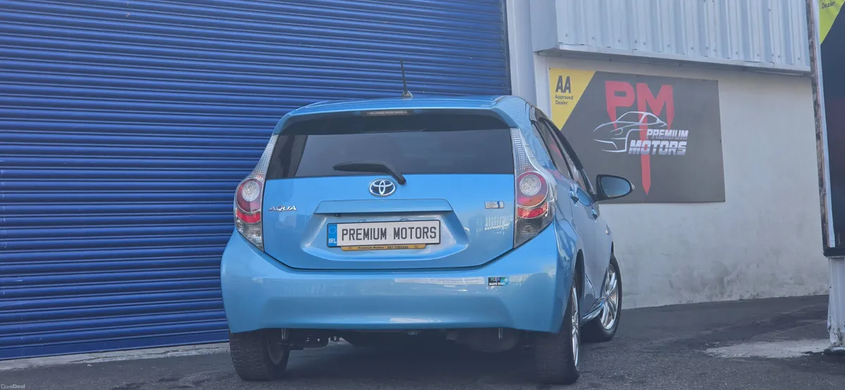 Toyota Aqua Automatic Low Mileage - Image 4