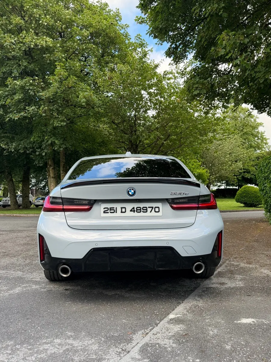 BMW 330e M Sport Auto - Image 3