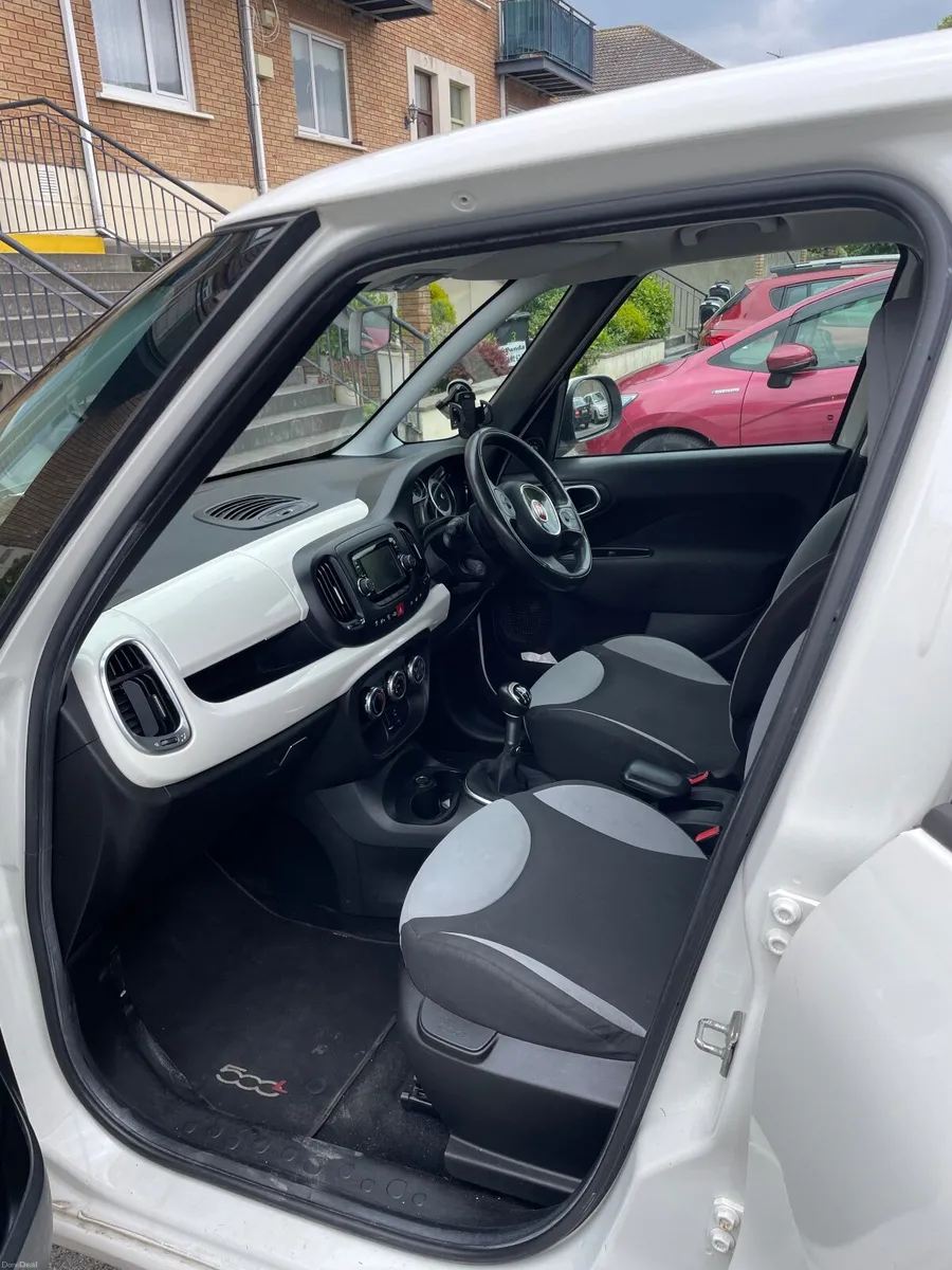 Fiat 500L 2014 - Image 1