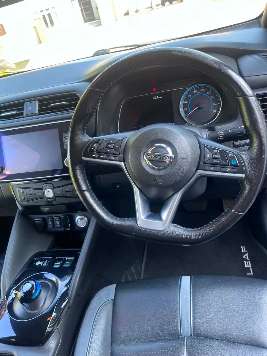 Nissan Leaf Leaf SVE 40 kWh Irish Car | Top Spec - Image 2