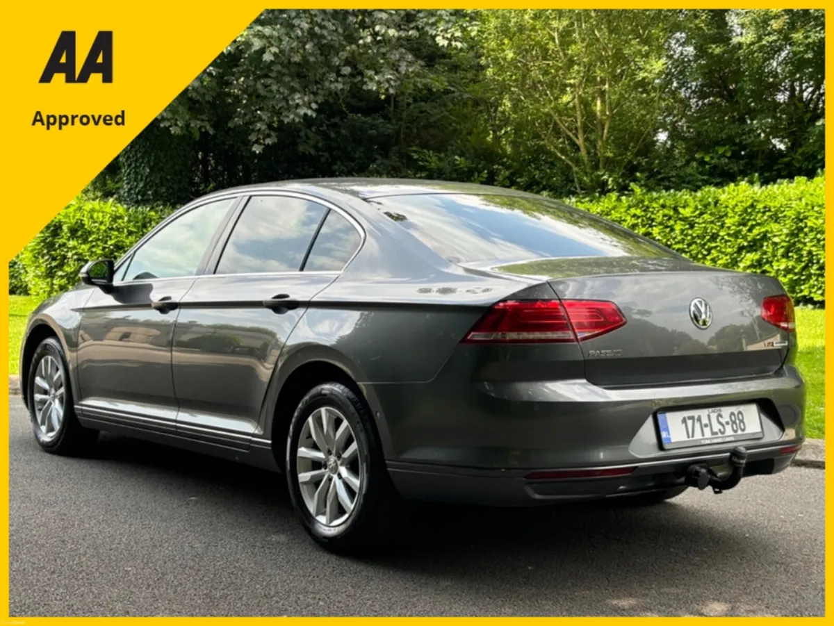 Volkswagen Passat 1.6 TDI COMFORTLINE 2017 - Image 3