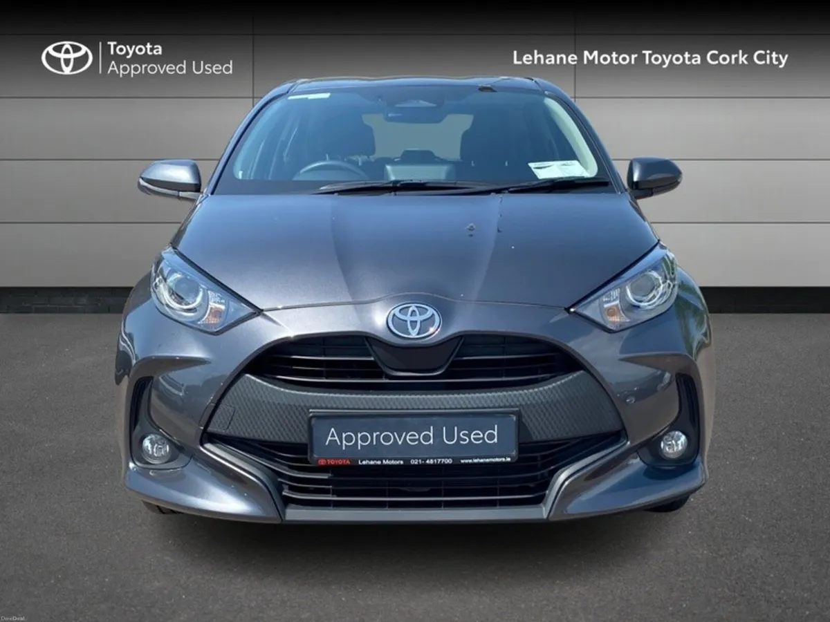 Toyota Yaris YARIS HYBRID 1.5 LUNA - Image 5