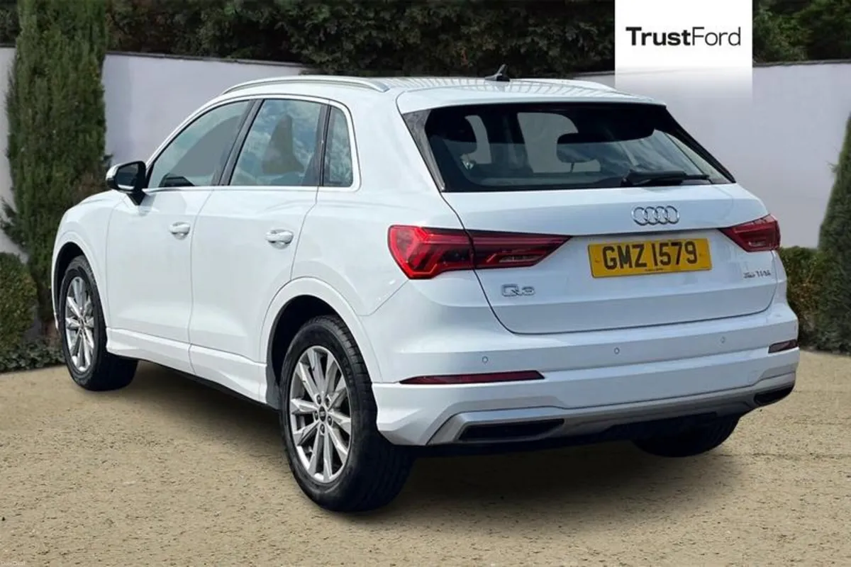Audi Q3 Sport - Image 2