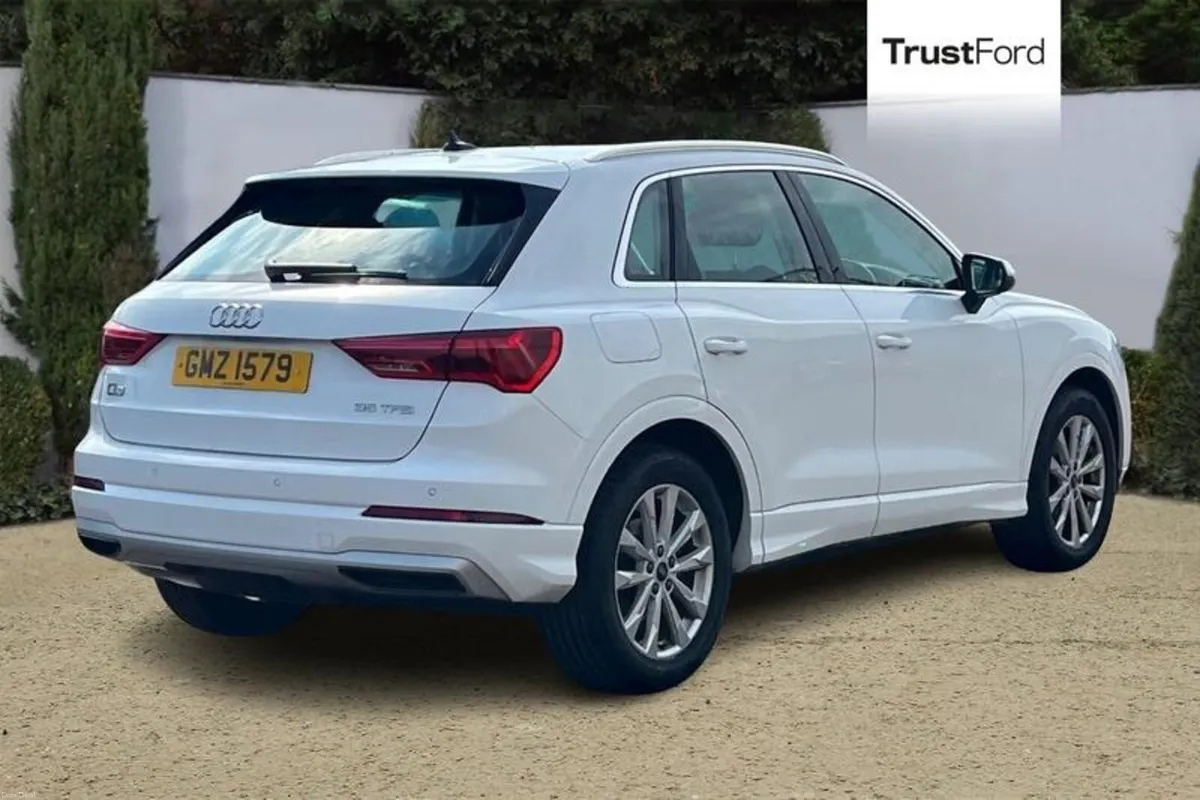 Audi Q3 Sport - Image 4
