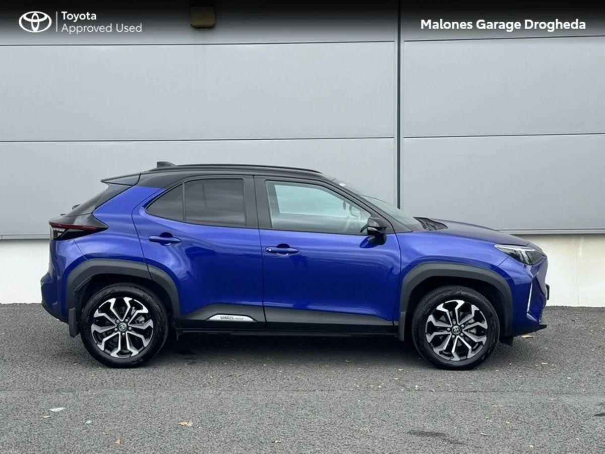 Toyota Yaris Cross 1.5 Hybrid Luna Sport Call Now - Image 3