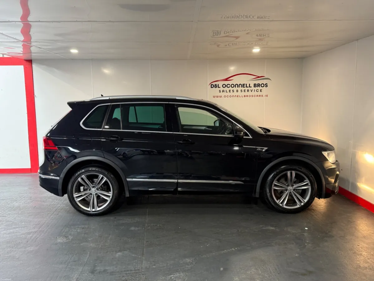 Volkswagen Tiguan R LINE 2.0 TDI MANUAL 6SPEED - Image 6